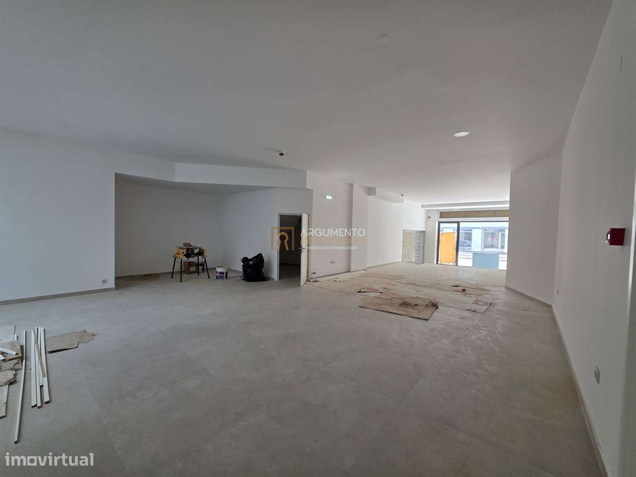 Loja para Restauração, Comércio ou Serviços – Centro da Maia - Grande imagem: 4/20