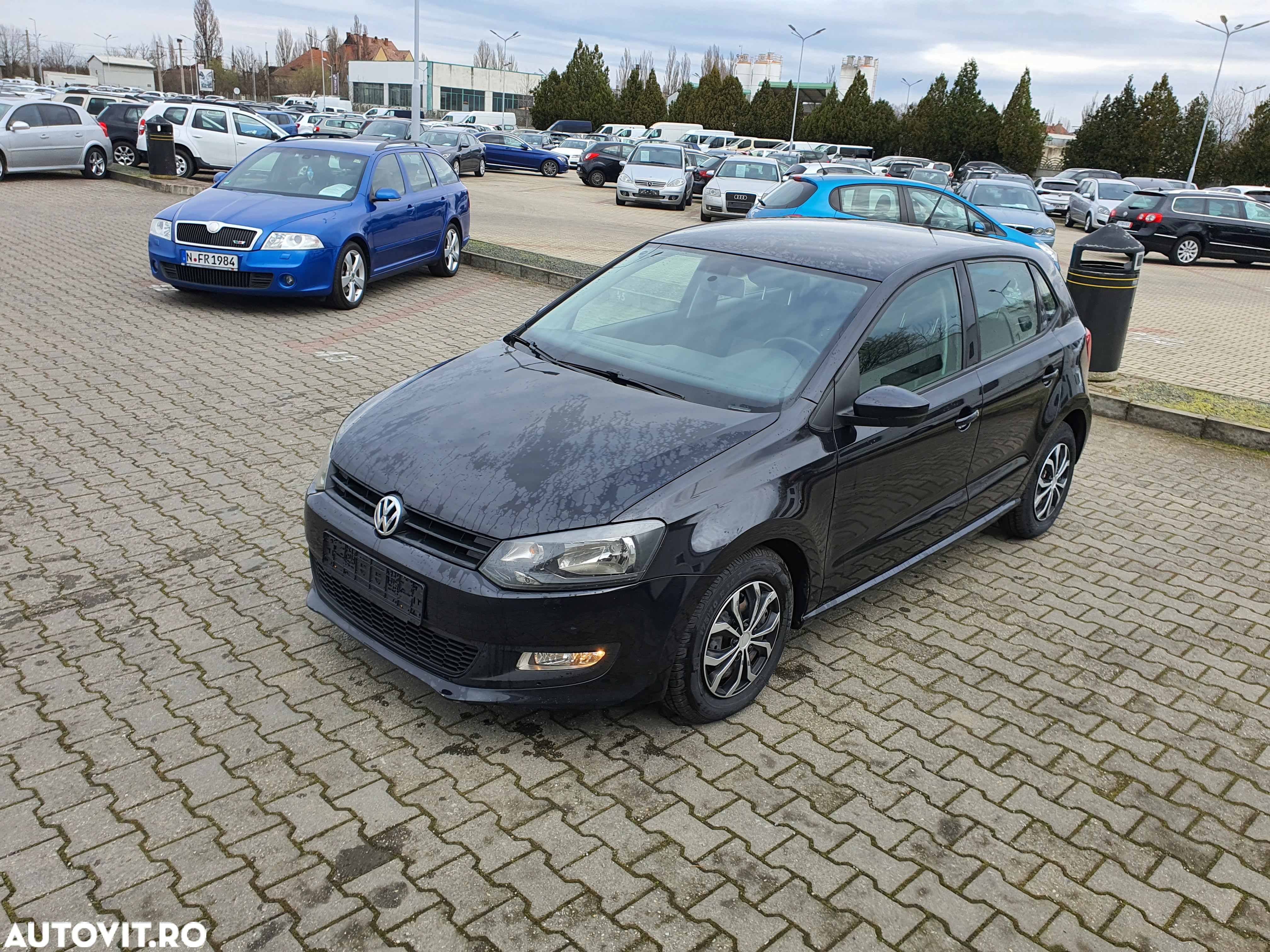 Volkswagen Polo 1.2 Comfortline - 2