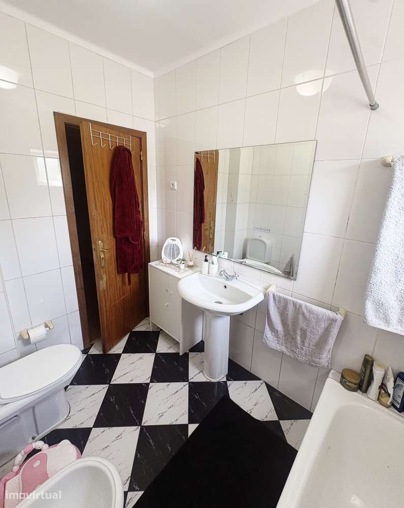 Apartamento T3 em Caldelas, Amares-18