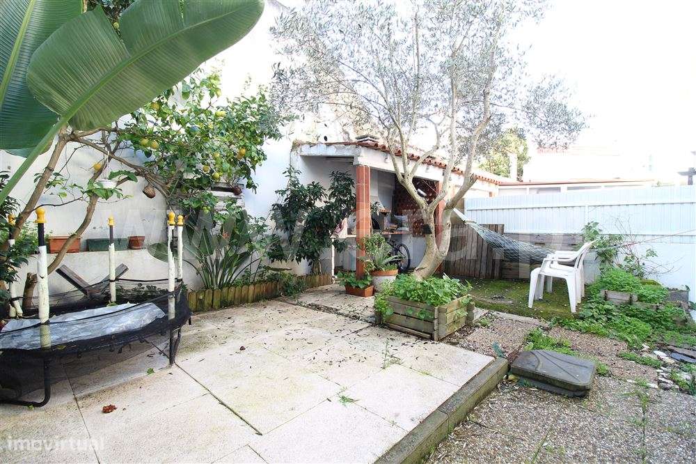 Moradia Geminada 4 quartos, Venda-31