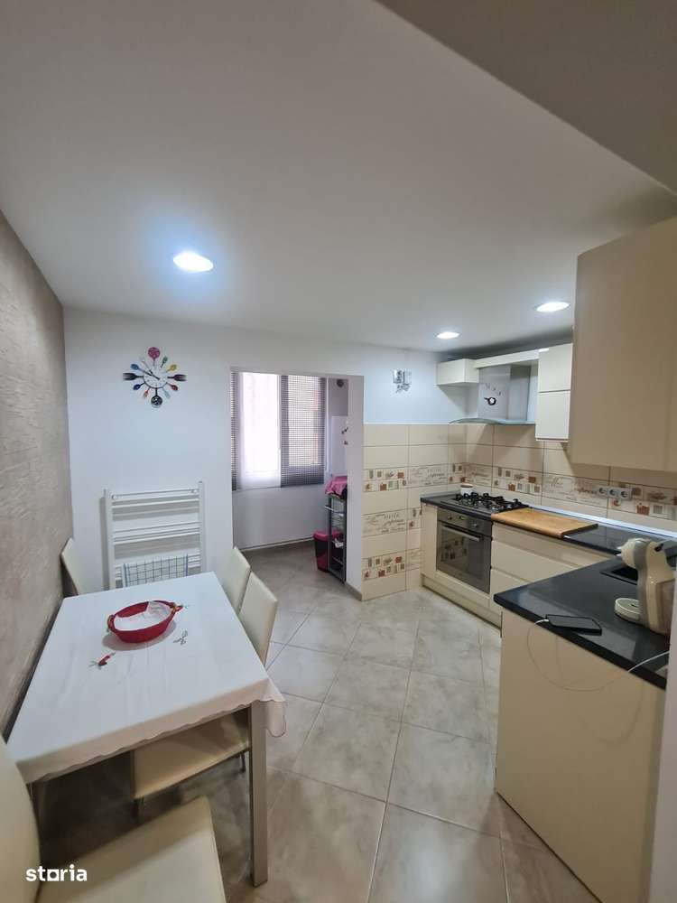 Apartament 3 camere 72 mp Bradet , etaj 3, finisat, mobilat, utilat - Imagine principală: 2/15