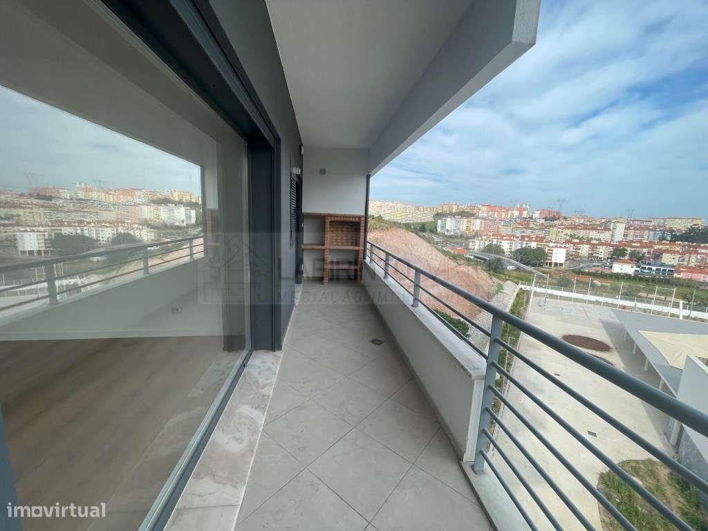 Vende-se magníficos T3+1 novos, nas Colinas do Cruzeiro - Grande imagem: 2/15