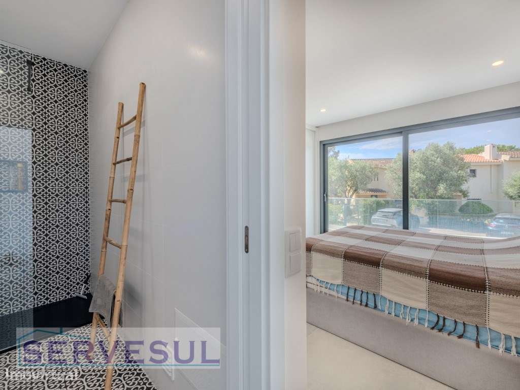 Moradia Moderna Geminada composta por 4 quartos e piscina privada, ...-28