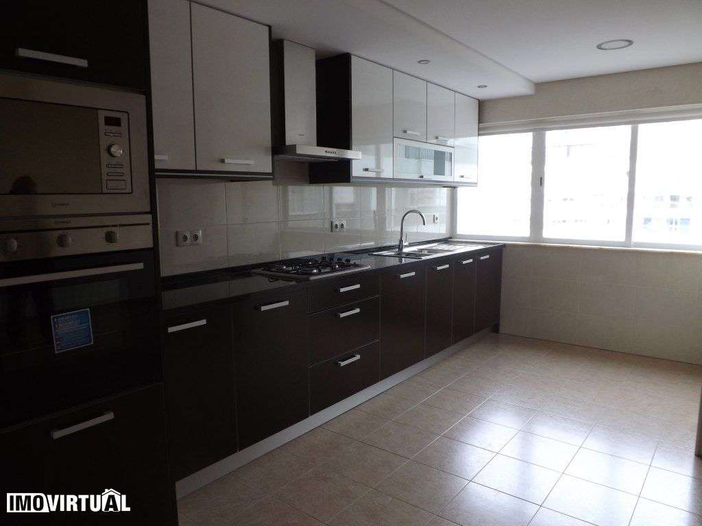 Profissionais - Empreendimentos: Acordo Fechado Imobiliária - Odivelas, Lisboa