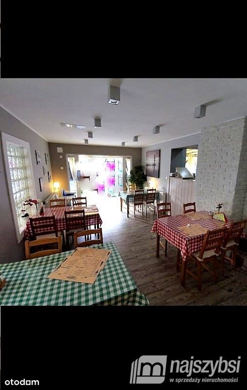 Budynek z 3 mieszkaniami i restauracją 200m2 od mo