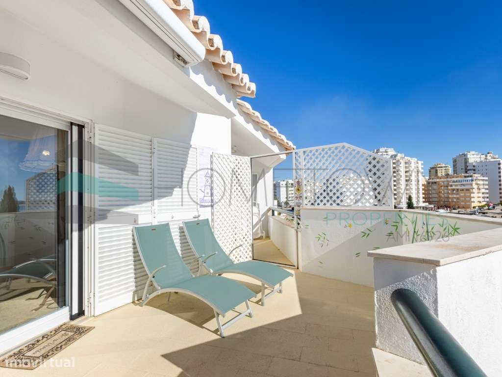 Apartamento Duplex com Terraço Panorâmico e Acesso Privado à Praia-...-33