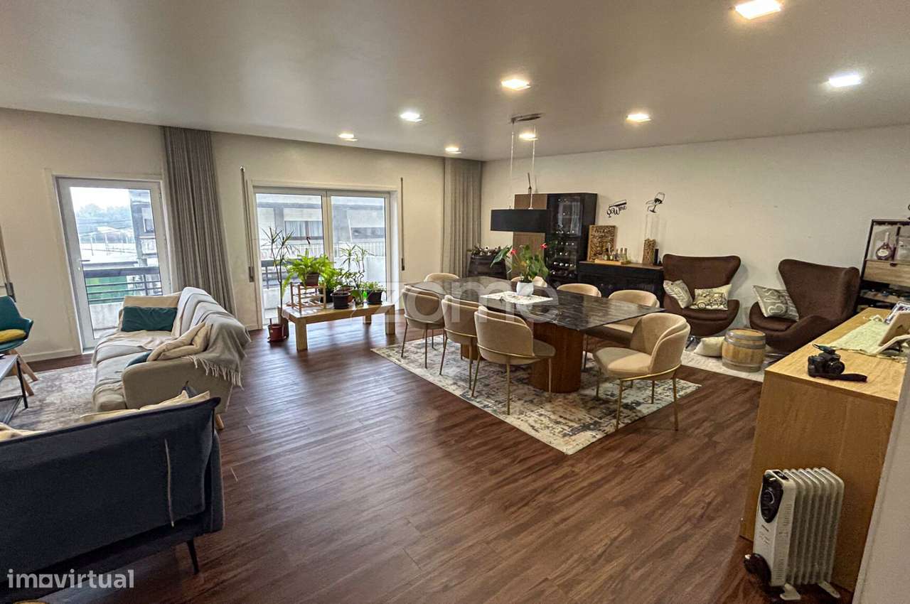 T5 exclusivo, com um apartamento por piso, no coração da cidade - Grande imagem: 4/48