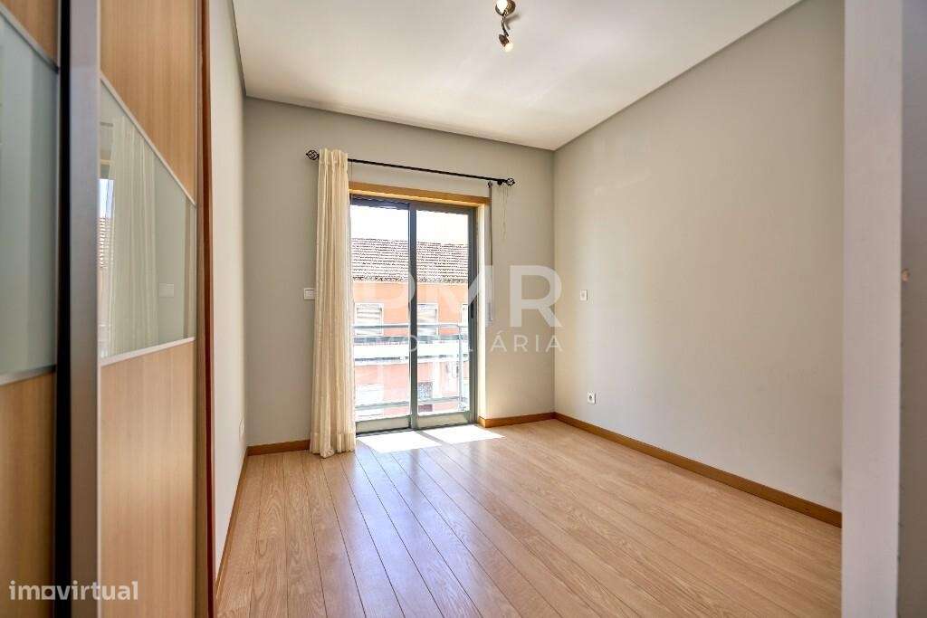 Apartamento T3 na Amora-5