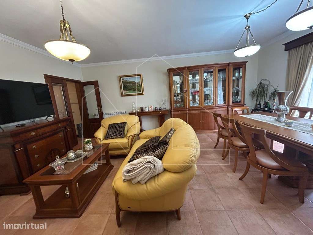 Moradia T4 triplex com jardim e terraço - a 6 minutos de Aveiro - Grande imagem: 5/38