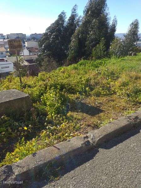 Terreno para a construção de moradia
