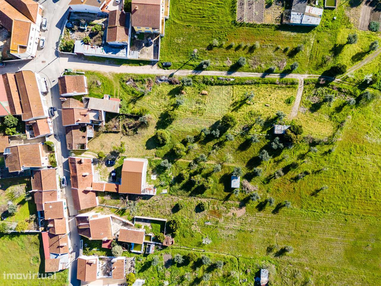 MORADIA EM RUINA | BEMPOSTA | ABRANTES | PARA REMODELAÇÃO TOTAL - Grande imagem: 3/38