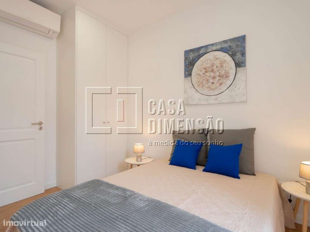 Apartamento de tipologia T2 com 61 m2, totalmente renovado, mobilad... - Grande imagem: 5/22