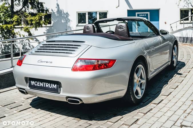 Porsche 911 Carrera Cabrio - 10