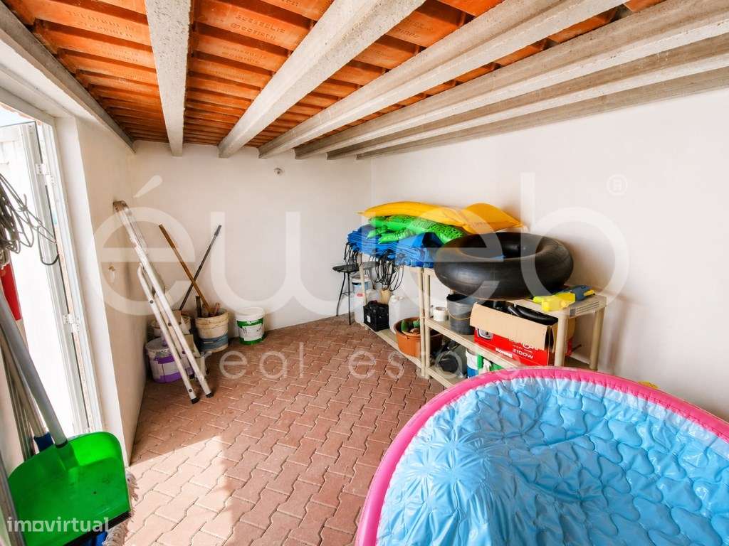 Moradia T4 de Arquitetura Alentejana com Piscina, Motrinos, Regueng...-57