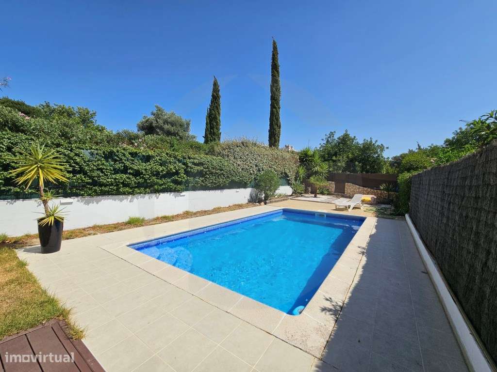 Excelente Moradia Geminada de 3 Quartos Situada em Almancil - Grande imagem: 4/30