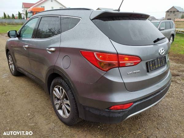 parasolar plafoniera panou comanda clima gura aer grile bord butoane geamuri cupola Hyundai Santa Fe 3 2014 motor 2.2crdi 197cp D4HB dezmembrez dezmembrari piese - 4