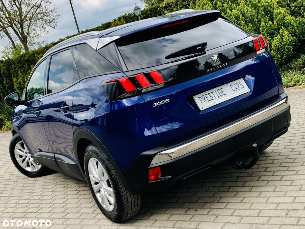 Peugeot 3008 1.2 PureTech Allure S&S EAT8 - 11