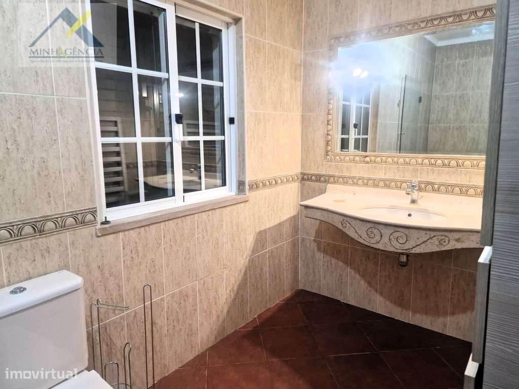 Moradia Isolada T4 com lote de 4454 m2 em Cajados-21