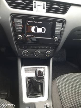 Skoda Octavia 1.6 TDI Ambition - 16