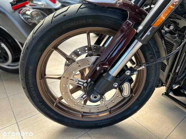 Harley-Davidson Softail Low Rider - 24