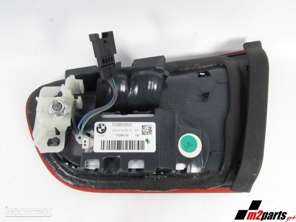 Farolim da mala Esquerdo Seminovo/ Original BMW 1 (F20)/BMW 1 (F21) 63217359019 - 3