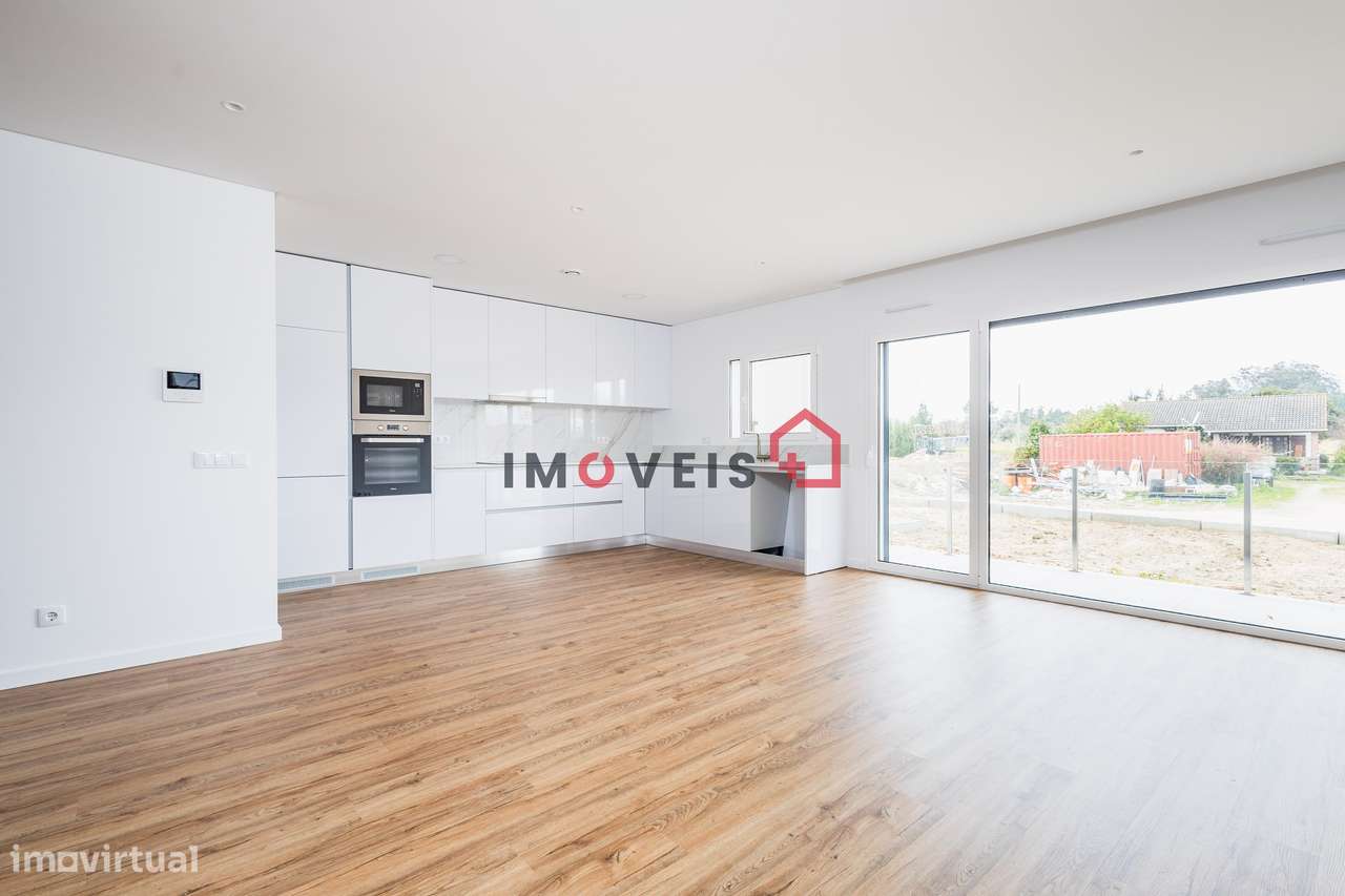 APARTAMENTO T2 COM ACABAMENTOS PREMIUM (Jardoeira - Batalha) - Grande imagem: 5/19