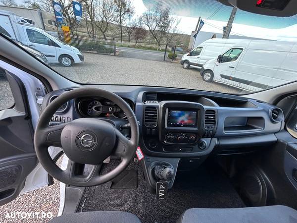 Opel Vivaro - 9