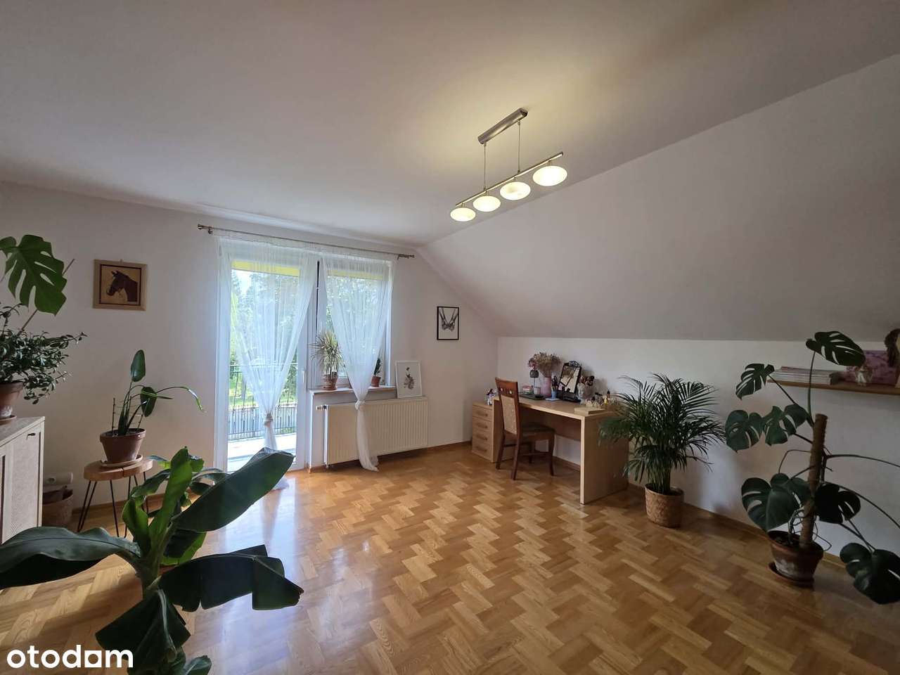 Polecam! Dom wolnostojący z poddaszem użytkowym-9