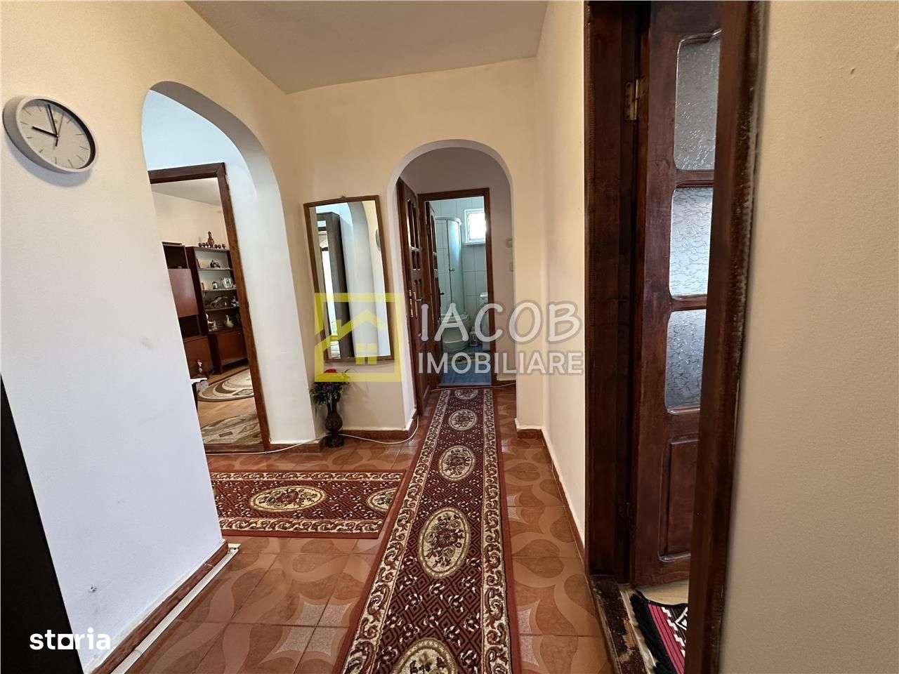 Apartament 3 camere decomandate – Str. Metalurgiei, Bac&#259;u - Imagine principală: 3/15