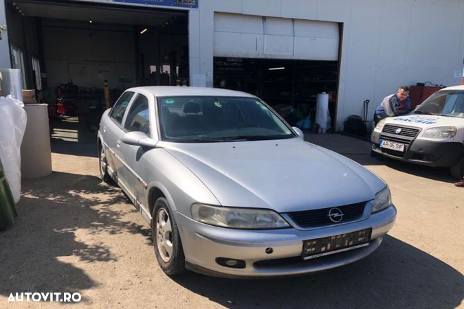 Alternator AD13222935 Opel Vectra B (facelift)  [din 1999 pana  2002] seria Sedan 4-usi 1.8 MT (125 - 5