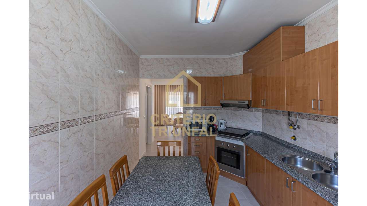 Apartamento T3 em Perozelo-24