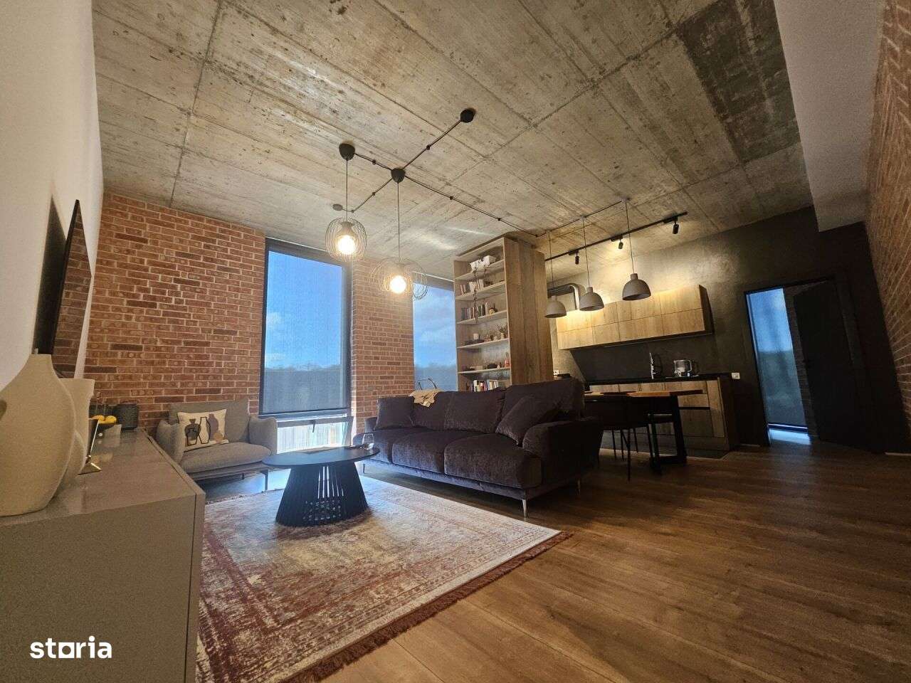 PRIMA INCHIRIERE PENTHOUSE LOFT MOGOSOAIA - Imagine principală: 1/14