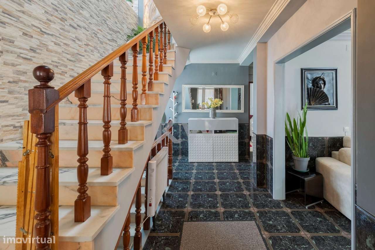 Moradia Isolada Bi Familiar / Investidores T5 Vale Fetal Charneca da C - Grande imagem: 5/33