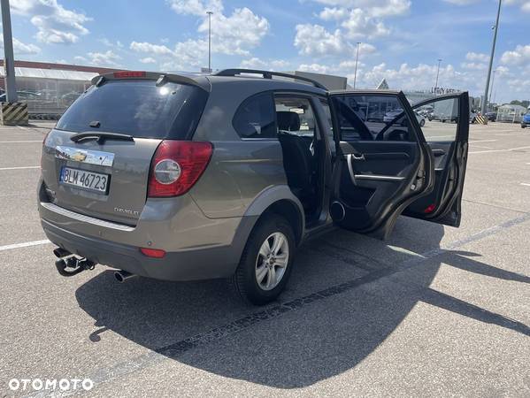 Chevrolet Captiva - 26