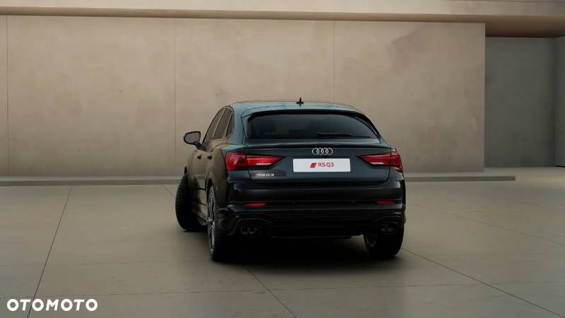 Audi RS Q3 - 5