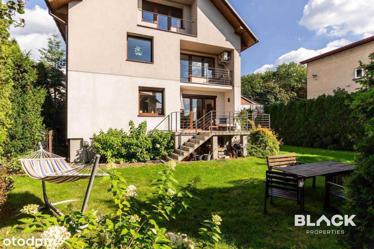 Idealny dom dla rodziny przy Parku Pałacowym-16