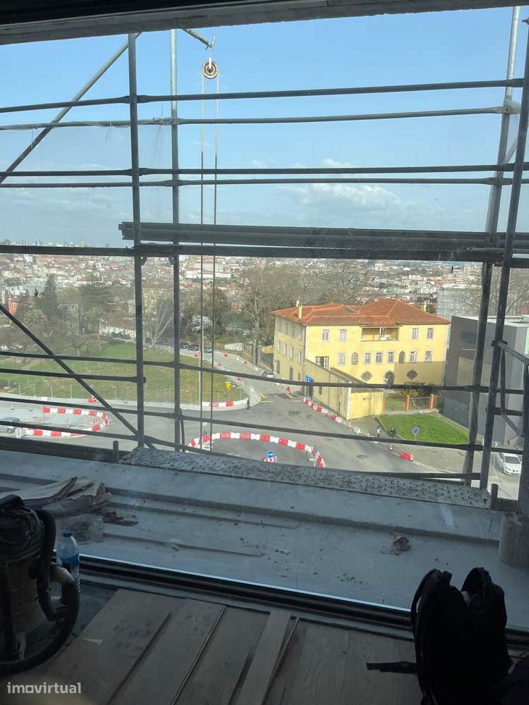 T2 novo com garagem, varanda e ar condicionado-10