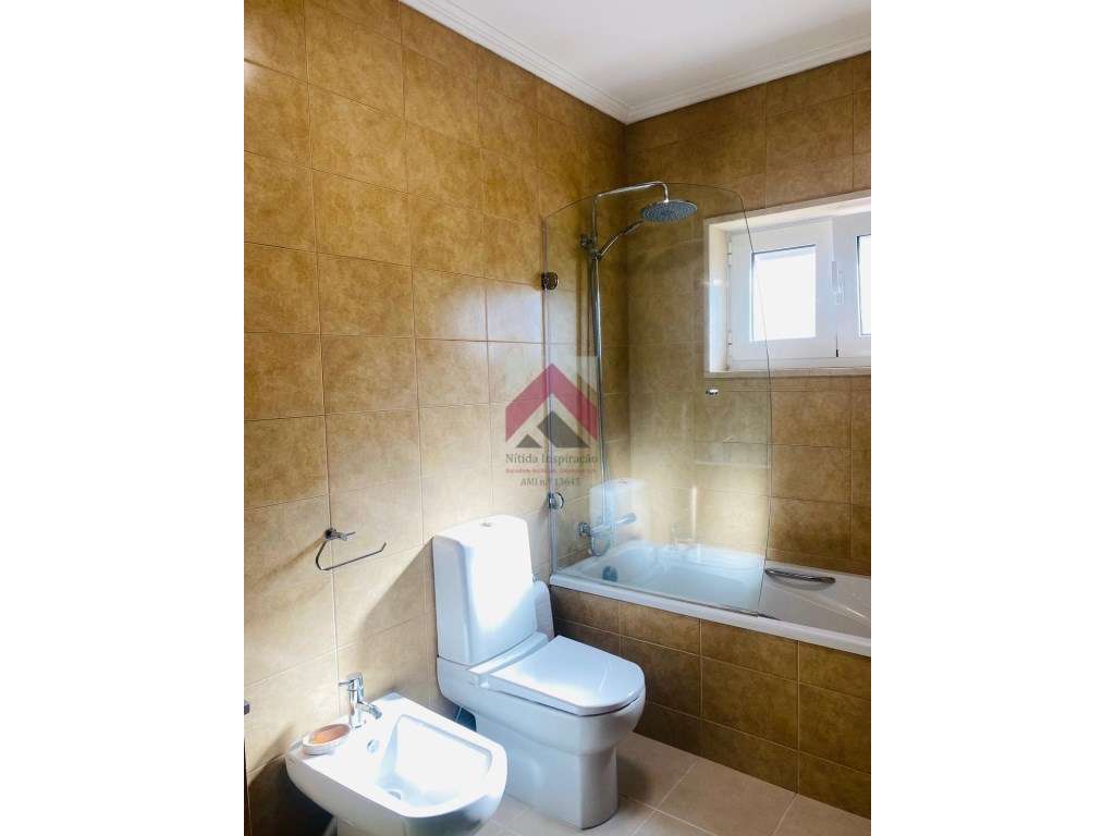 Moradia T6 Isolada na Palhaça-35