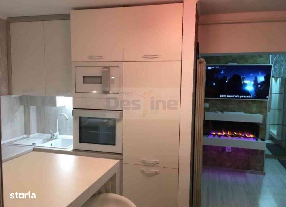 Apartament 3 Camere-Decomandat-Cantemir - Imagine principală: 2/12