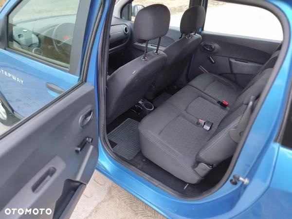 Dacia Lodgy dCi 110 Stepway - 19