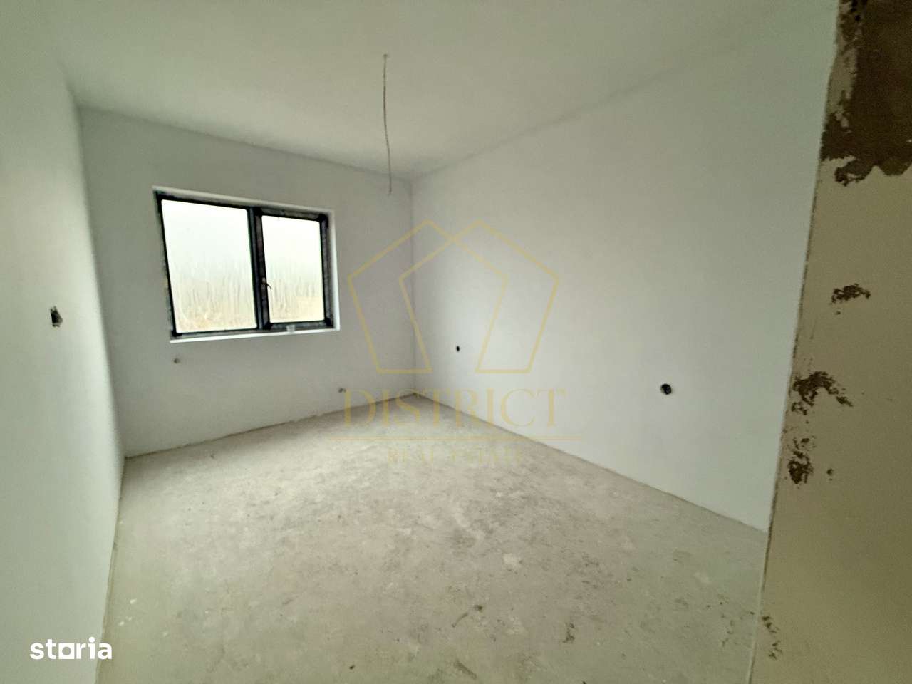 Duplex cu perete dublu cu toate utilitatile | Sanandrei - Imagine principală: 4/11