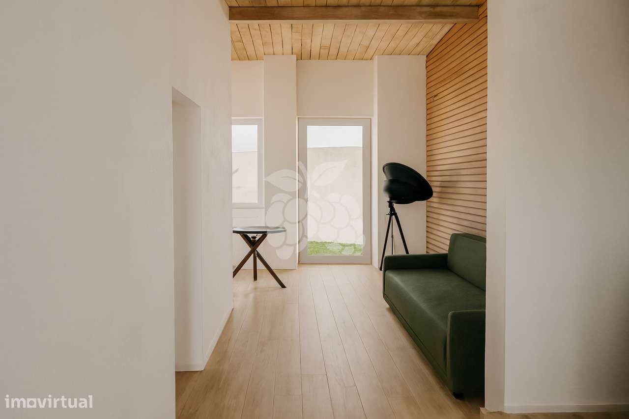 Prédio / Moradia com 2 andares, com projecto - Grande imagem: 5/23