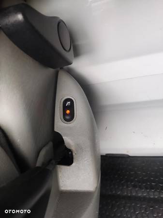 Renault TRAFIC - 19