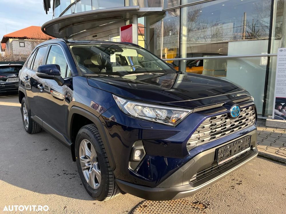 Second hand Toyota RAV4 - 37 467 EUR, 9 000 km - Autovit