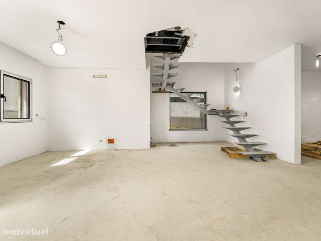 Moradia T3 em m construção com Jardim e Sótão - Via Rara - Santa Ir... - Grande imagem: 5/28