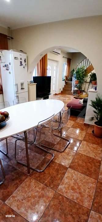 Doua case de vanzare, 263 mp, teren 800 mp, zona Iosia, in exclusivita - Imagine principală: 4/19