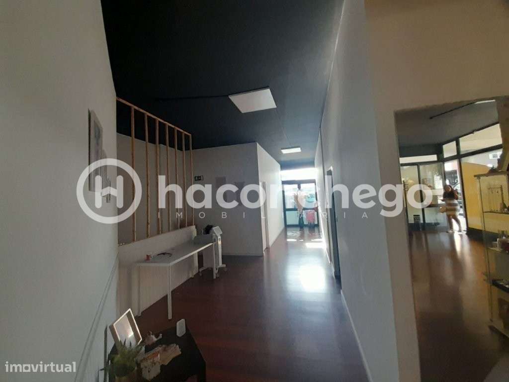 Loja  Arrendamento em Barcelos, Vila Boa e Vila Frescainha (São Martin - Grande imagem: 2/5