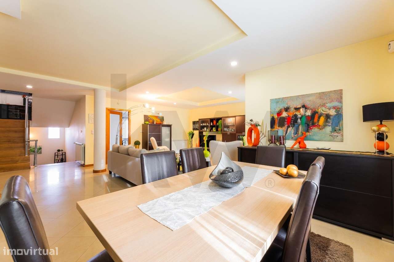 Moradia T4 em São Pedro d’Este, Braga: Onde o Conforto se Encontra com - Grande imagem: 3/49