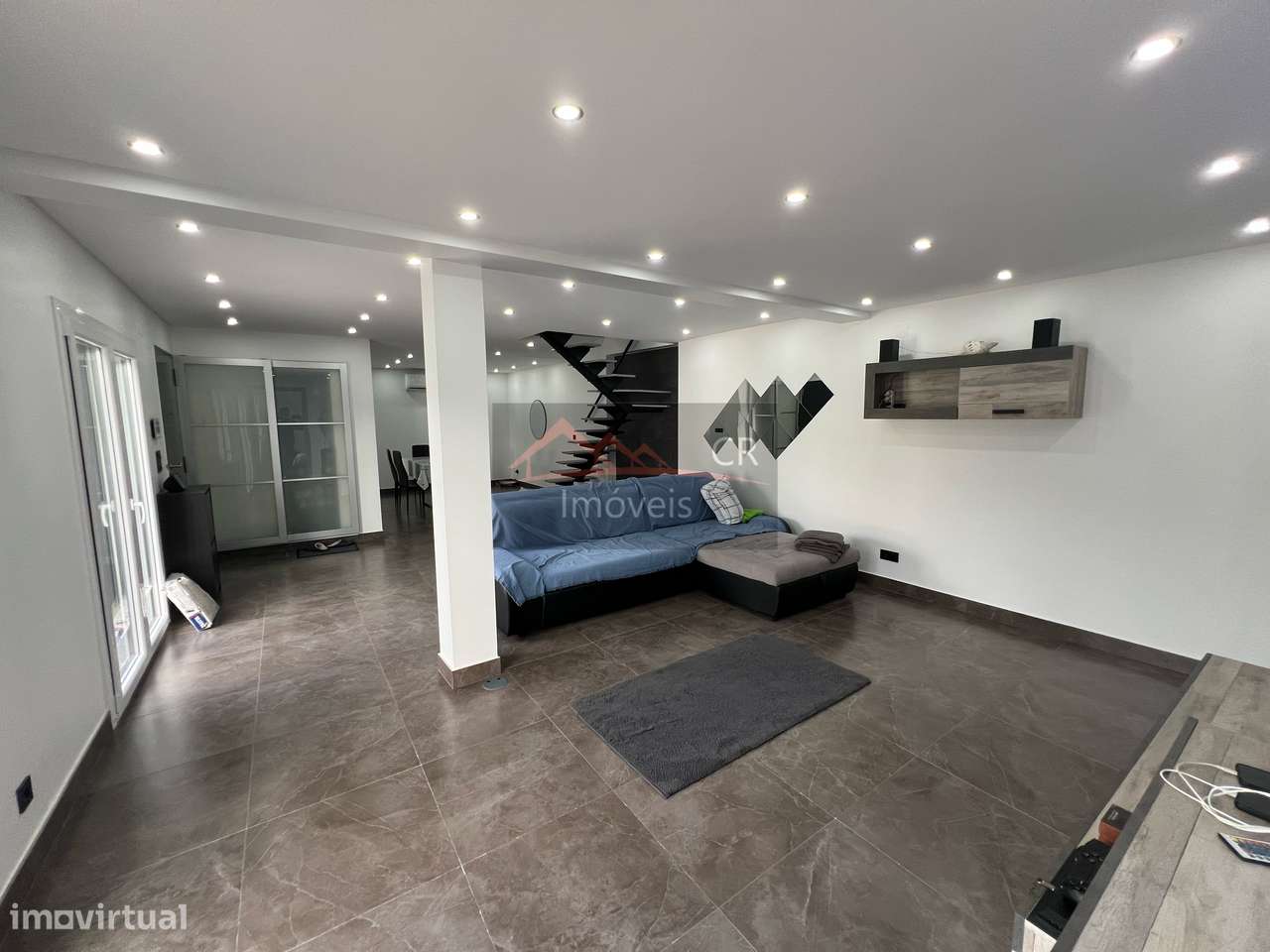 Excelente Moradia T3 Isolada, na privilegiada zona de Aroeira - Grande imagem: 2/23