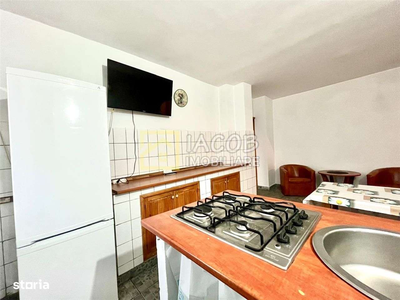 Apartament decomandat, 2 camere, etaj 3, str. Milcov , Bacau-15
